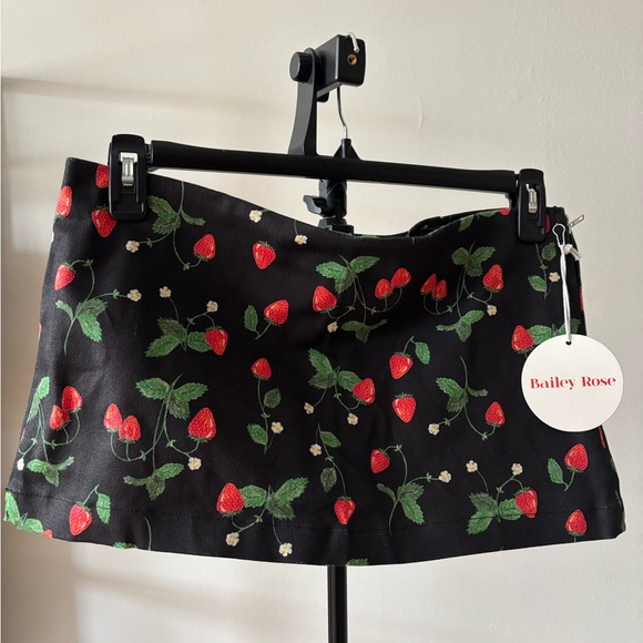 Bailey Rose Dresses & Skirts - Bailey Rose Strawberry Micro Mini Skort